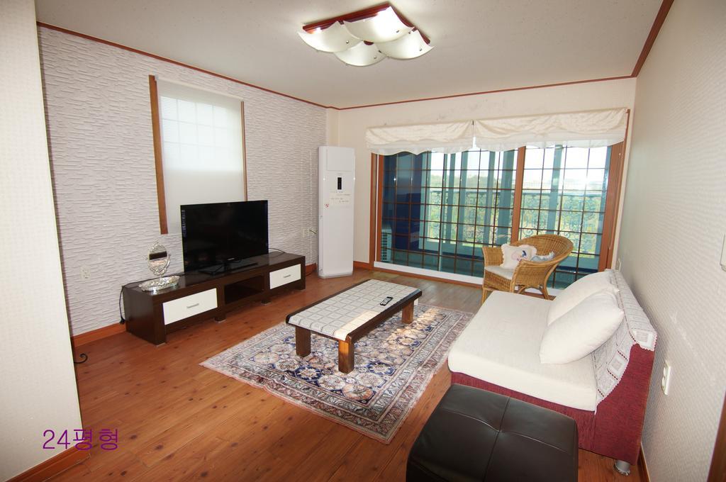 Yerae Pensión Seogwipo Habitación foto